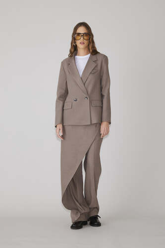 Brown Oversized Blazer With Vest Type Back - PNK Casual