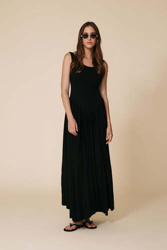 Backless Black Maxi Dress - SS25 - PNK Casual