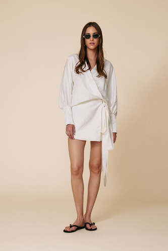 White Lightweight Wrap Dress With Long Sleeves And Waist Tie - SS25 - PNK Casual