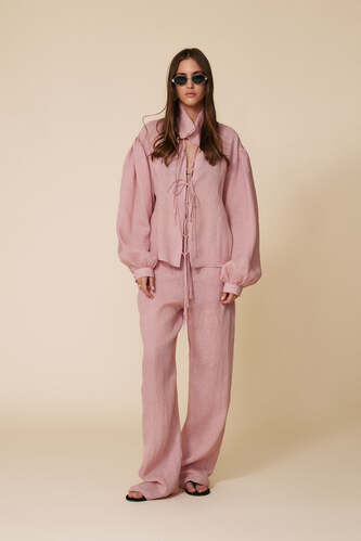 Loose-Fit Linen Blouse With Voluminous Balloon Sleeves With Wide Cuffs - SS25 - PNK Casual