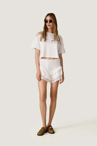 White Cotton Lace Shorts - SS26 - PNK Casual