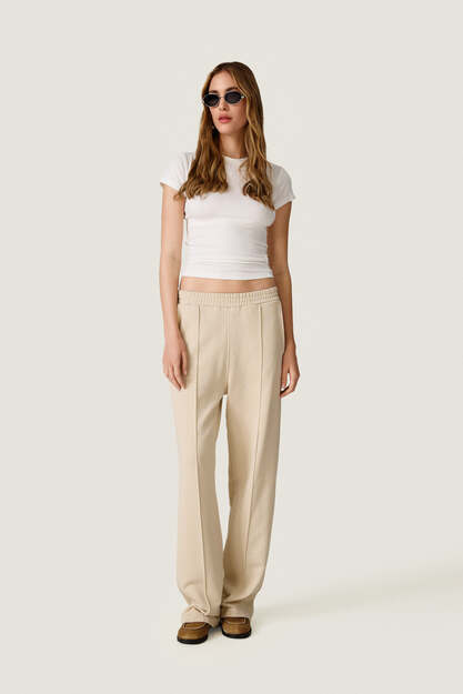 Beige relaxed trousers with an elastic waist and straight cut - SS26