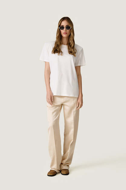 White T- Shirt With Oversized Shoulder - SS26
