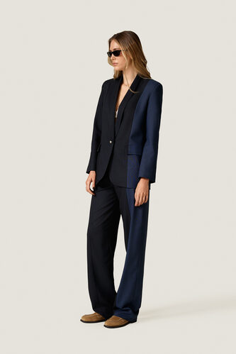 Black-Navy Contrast Blazer - PNK Casual